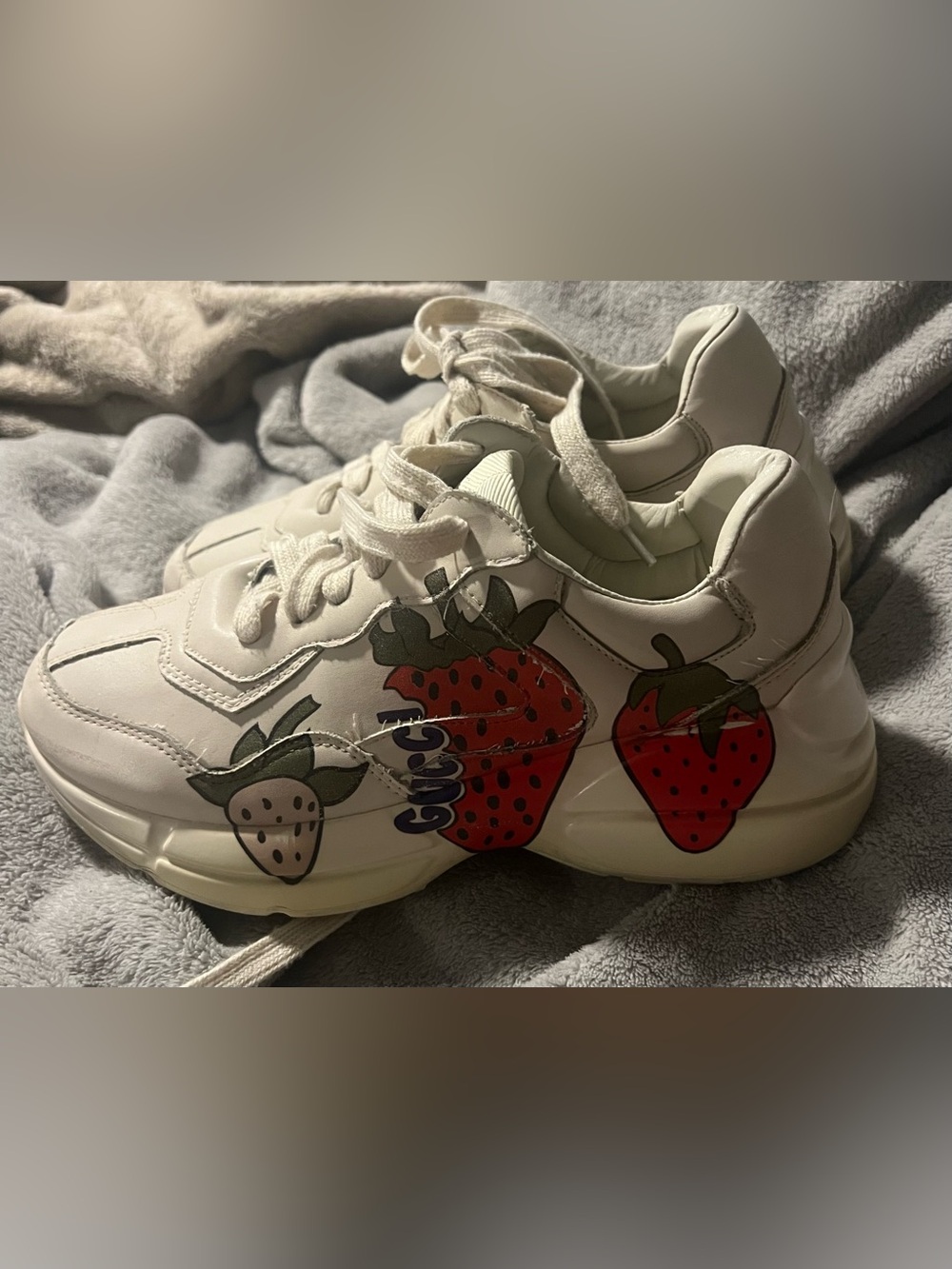 inspired sneakers Sz 39